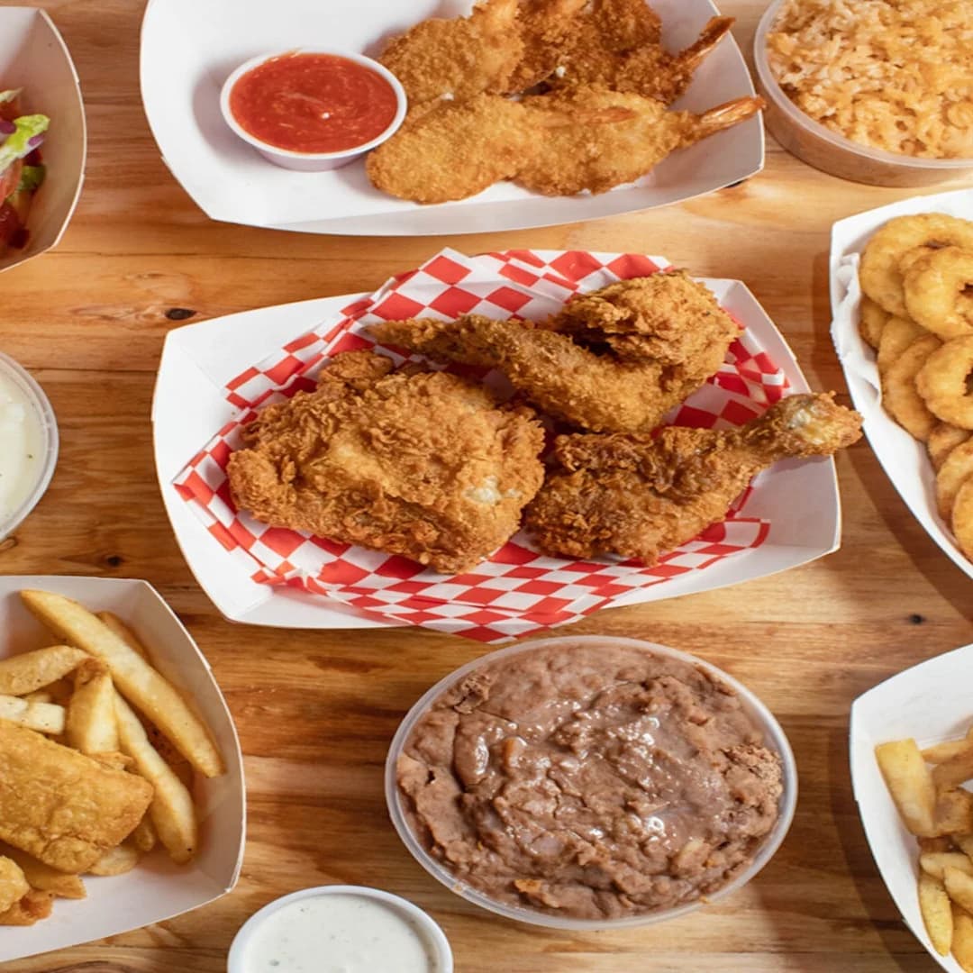 4 mix chicken crispy with fries — Fried Chicken